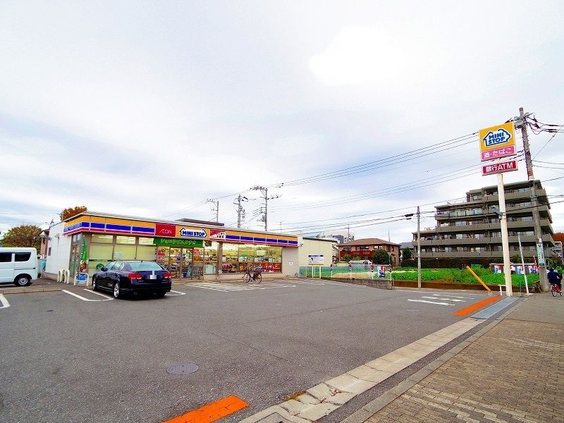 コンビニ　ミニストップ 小金井梶野町店（コンビニ）まで728m