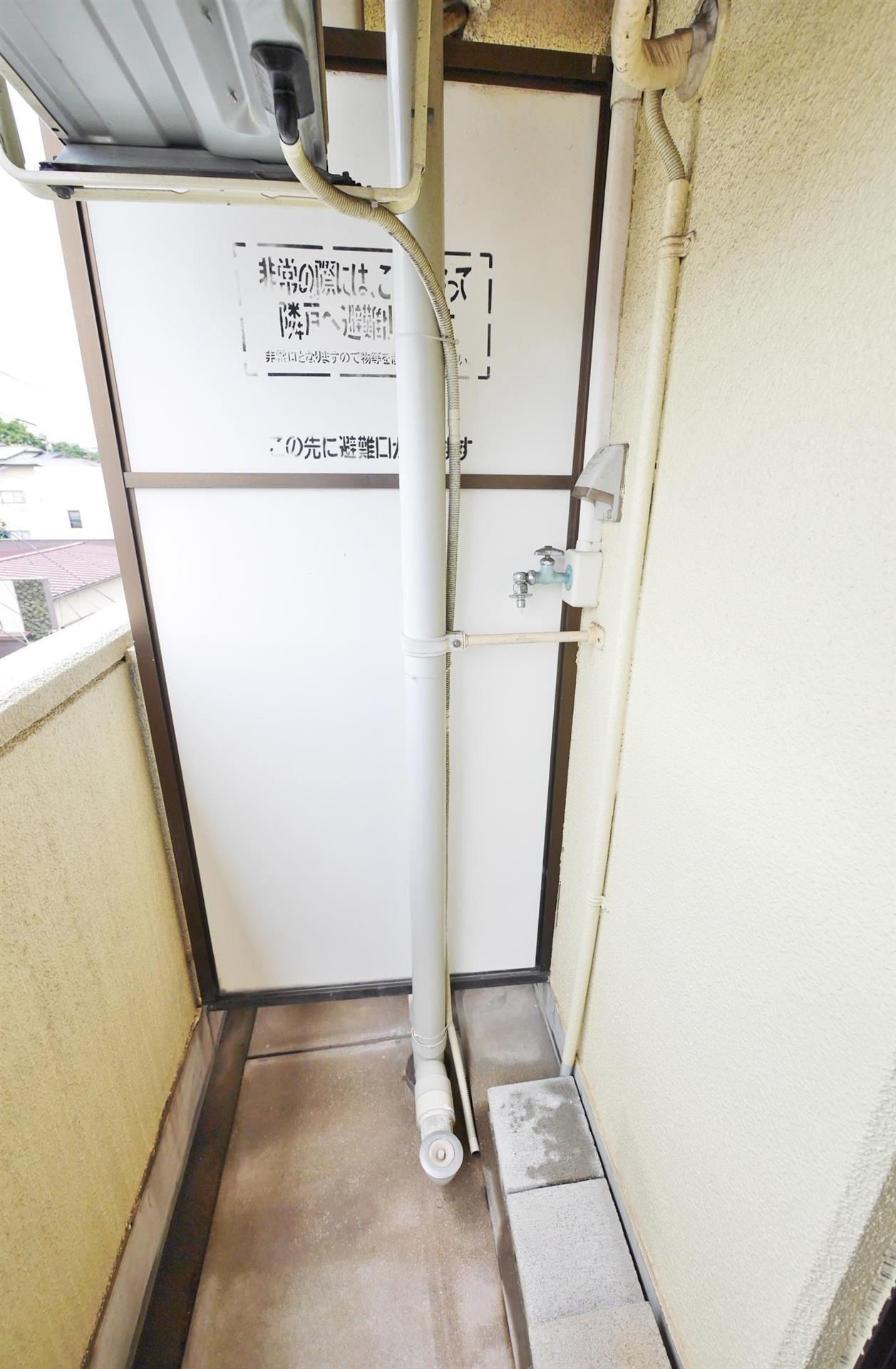 洗面設備　洗濯機置場バルコニー