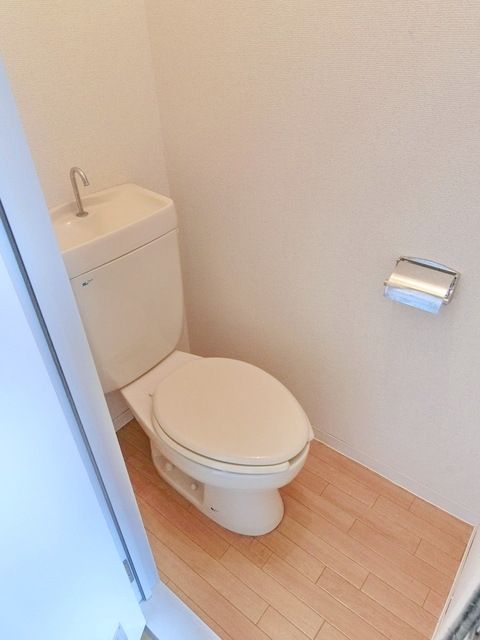 トイレ　トイレ