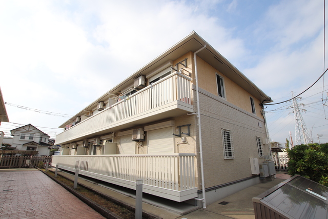 建物外観　ペットと一緒に暮らせます。