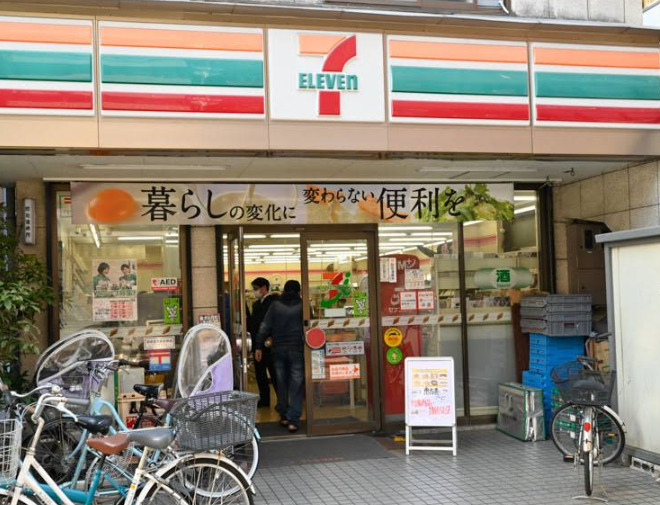 コンビニ　セブンイレブン 大田区蒲田1丁目店（コンビニ）まで854m