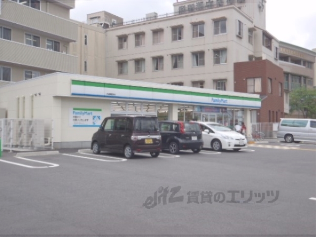 コンビニ　ファミリーマート大津御殿浜店（コンビニ）まで680m