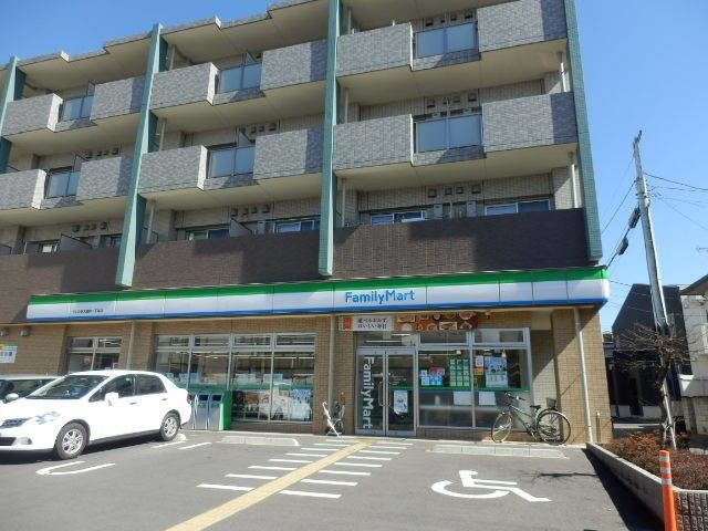 コンビニ　ファミリーマート大宮桜木町一丁目店（コンビニ）まで112m