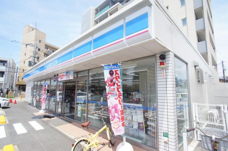 コンビニ　ローソン 香椎駅前一丁目店（コンビニ）まで520m