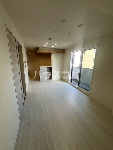 D-avance今本町Bの居間写真