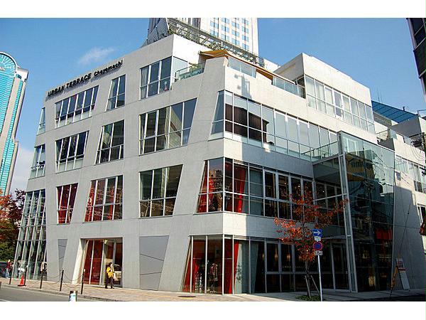 ショッピングセンター　アーバンテラス茶屋町（ショッピングセンター）まで802m