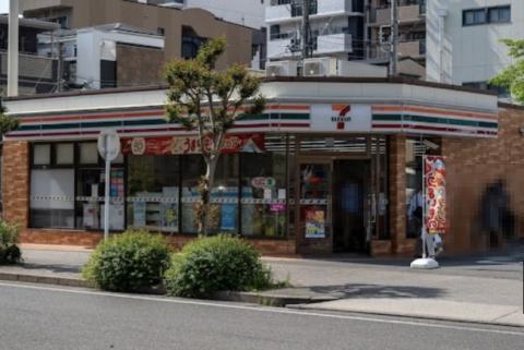 その他　セブンイレブン名古屋泉2丁目店（その他）まで272m