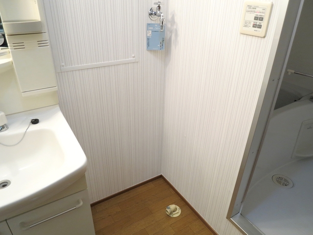 その他　室内洗濯機置き場完備しています♪