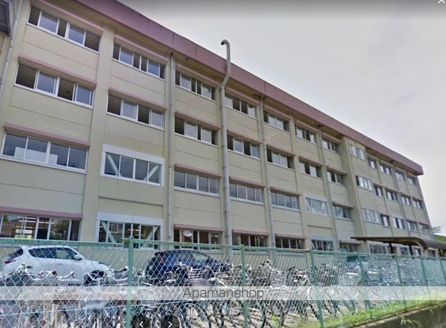 中学校　坂井輪中学校（中学校）まで1008m