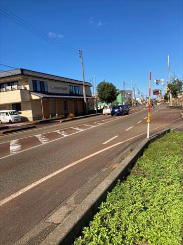 その他　前面道路（その他）まで0m