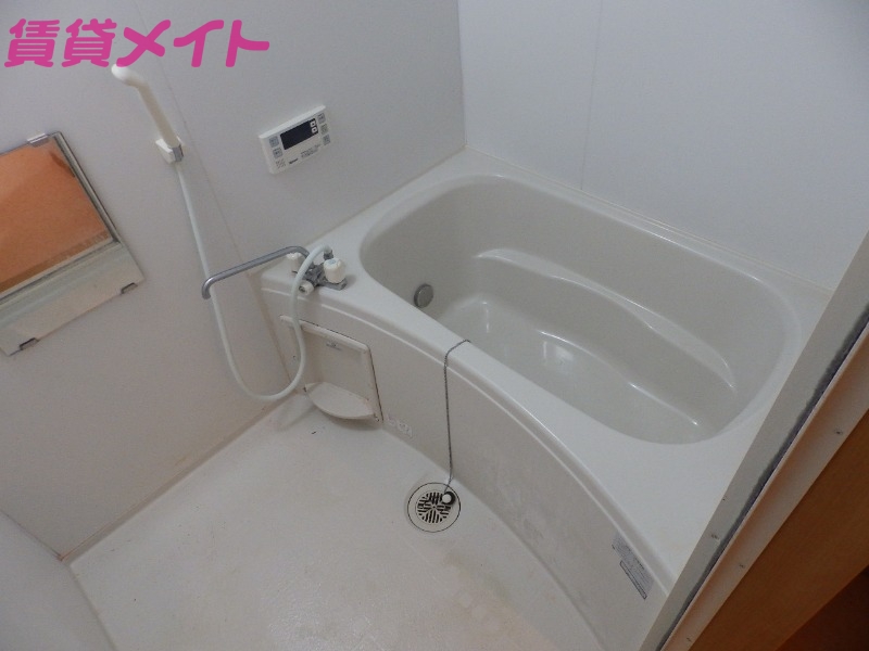 バス・シャワールーム　別部屋同タイプ