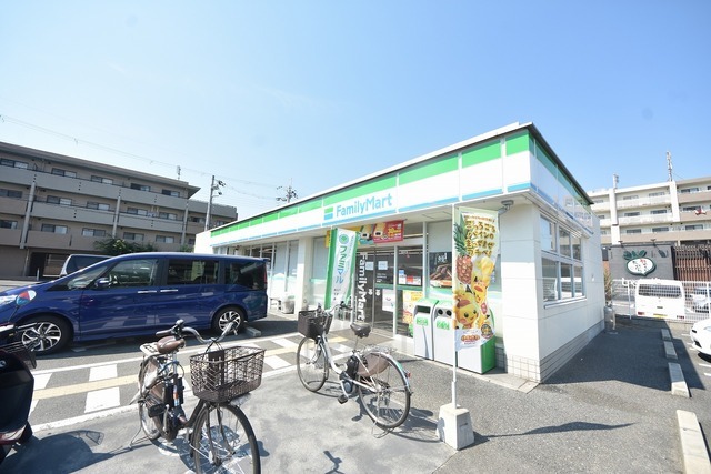 コンビニ　ファミリーマート　佐井寺南が丘（コンビニ）まで536m
