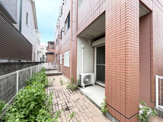 バルコニー　専用庭