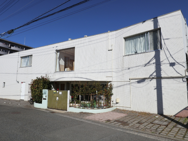 幼稚園・保育園　よこはま夢保育園（幼稚園・保育園）まで300m