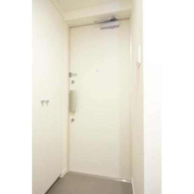 玄関　※写真は同タイプ住戸です。