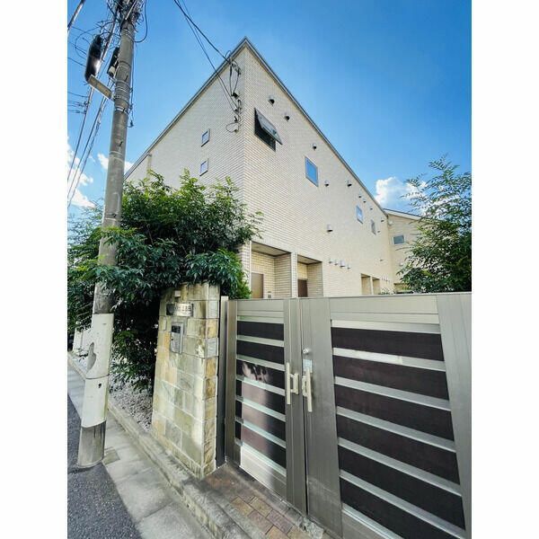 建物外観　外観は落ち着いています