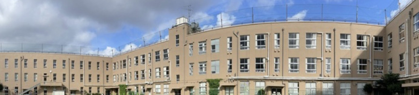 小学校　新宿区立早稲田小学校（小学校）まで476m