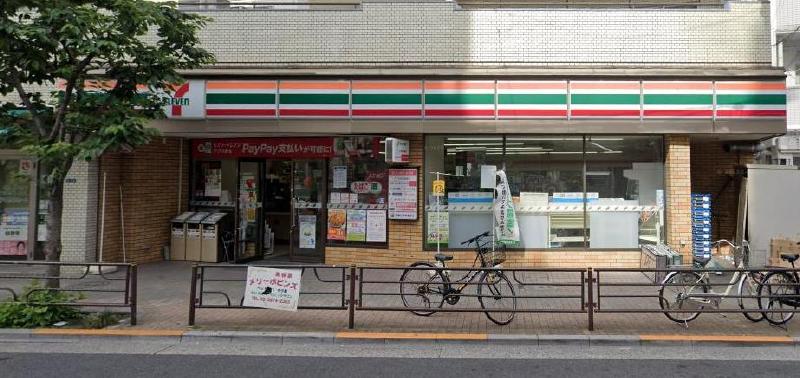 コンビニ　コンビニ（コンビニ）まで140m
