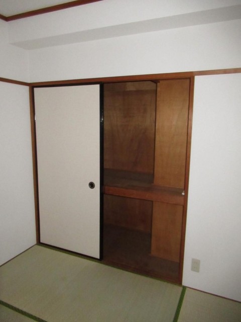 収納　【収納】押入