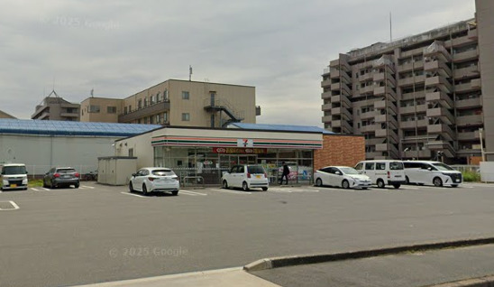 コンビニ　セブンイレブン 名古屋東起町3丁目店（コンビニ）まで557m