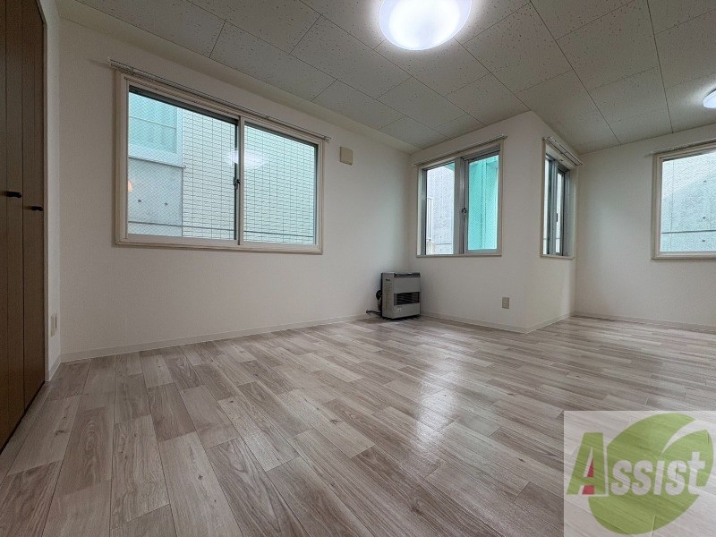 居室・リビング　広くてキレイなお部屋が広がっていて、充実した生活が送れそう。