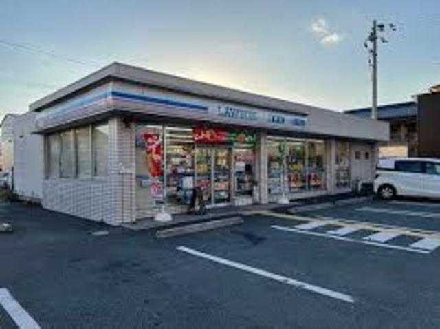 コンビニ　ローソン梅津高辻店（コンビニ）まで628m