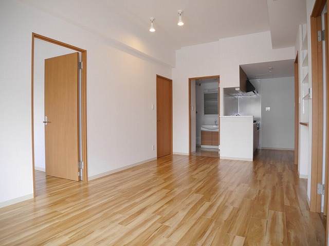 居室・リビング　明るいお部屋です