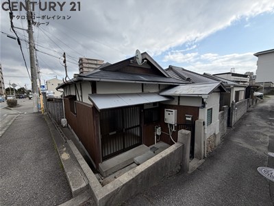 建物外観　広々庭付の戸建てです！