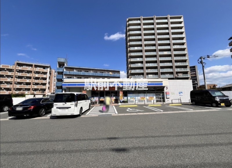 コンビニ　ローソン石崎1丁目店（コンビニ）まで300m