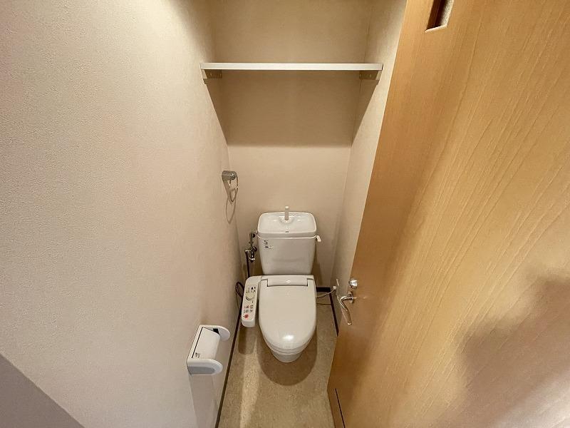 トイレ　トイレ
