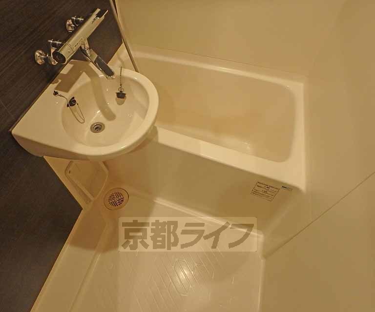 バス・シャワールーム　バスです。