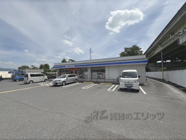 コンビニ　ローソン五條インター店（コンビニ）まで750m