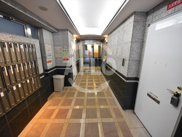 エントランス　プレサンス内本町　エントランス