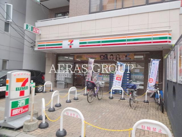 コンビニ　セブンイレブン南浦和駅西口店（コンビニ）まで381m