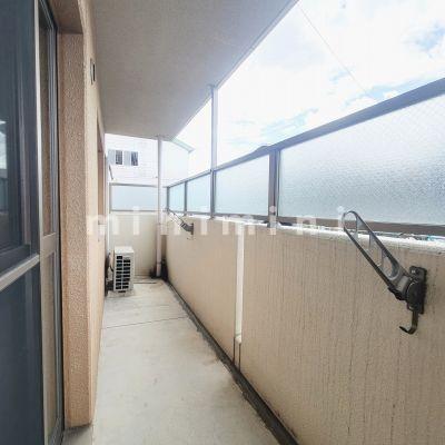 バルコニー　部屋が別号室の写真です　現況優先