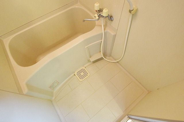 バス・シャワールーム　別部屋参考写真