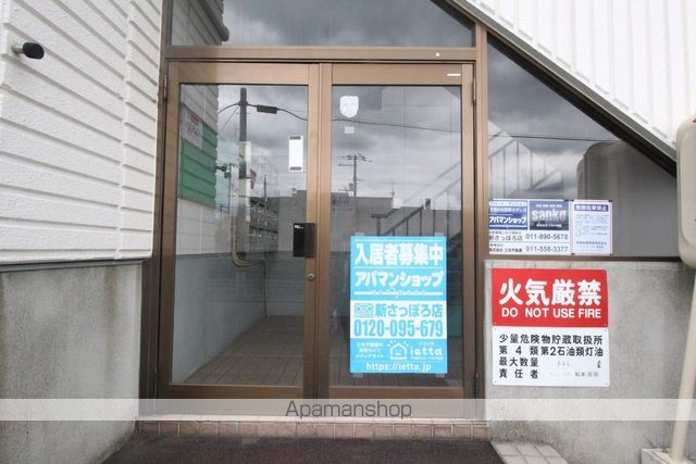 エントランス　エントランス