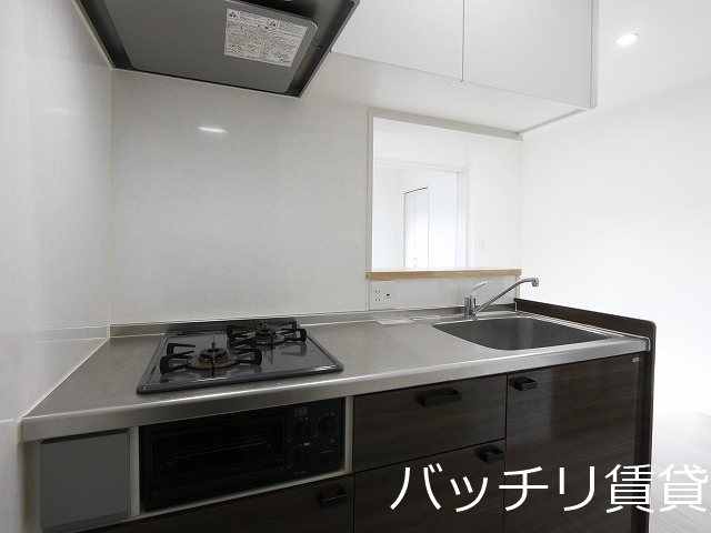 キッチン　同シリーズの別のお部屋になります。現況を優先します。