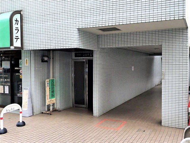 エントランス