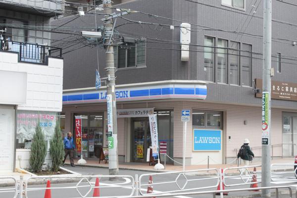 コンビニ　ローソン上大岡西二丁目店（コンビニ）まで177m