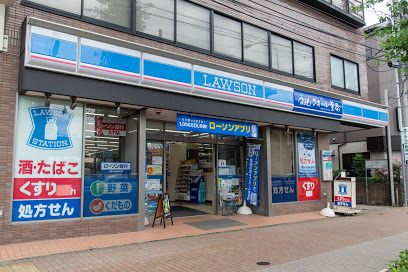 コンビニ　ローソン 板橋蓮根二丁目店（コンビニ）まで224m