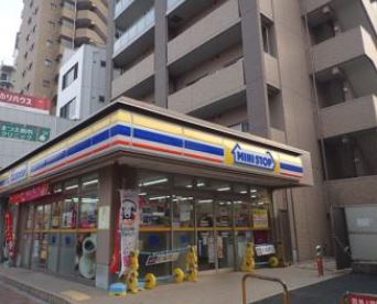 コンビニ　ミニストップ 志村坂上駅前店（コンビニ）まで445m