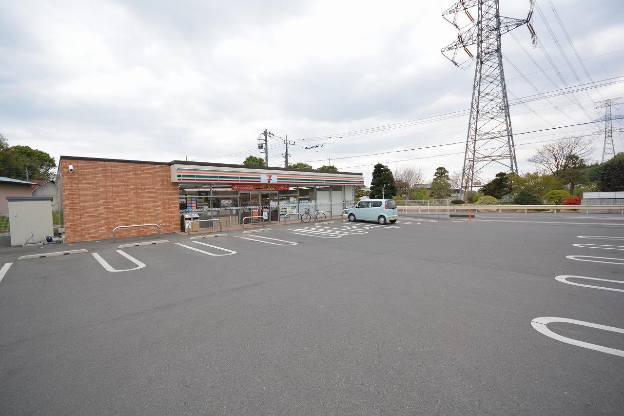 コンビニ　セブンイレブン桐生新里町元宿店（コンビニ）まで419m