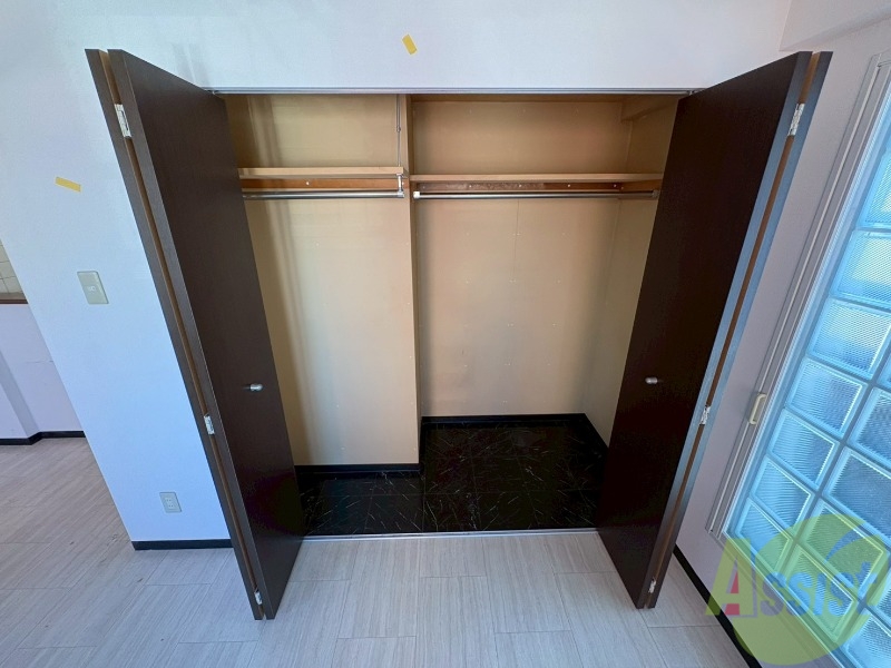 収納　寝室の収納です。部屋がすっきり片付きます。