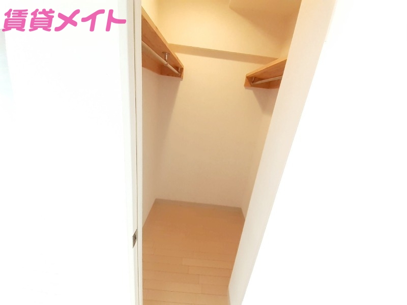 収納　同物件別部屋の物です。
