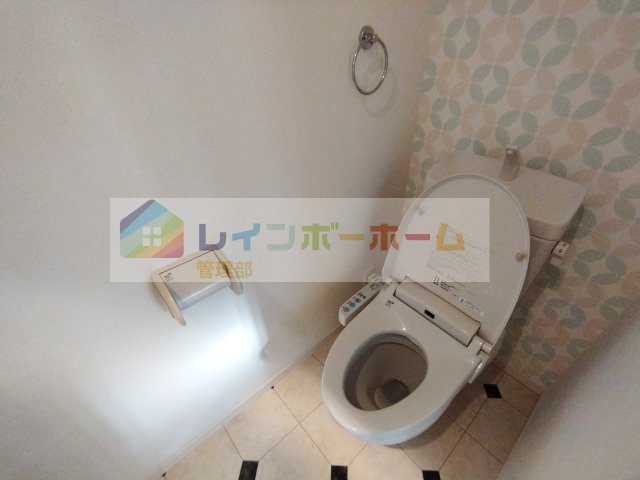 トイレ　同間取り別部屋の参考画像です