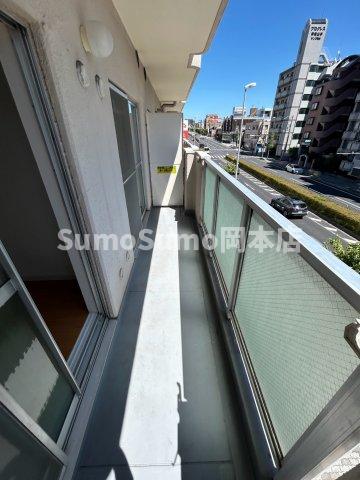 バルコニー　バルコニーがあります