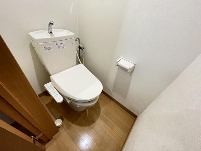 トイレ　トイレ