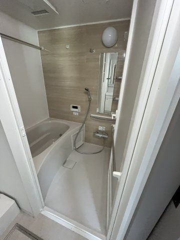 バス・シャワールーム　(参考)同マンション同間取り他部屋の写真