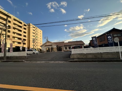飲食店　Danbo CAFE&HAMBURG(ダンボ カフェアオンド（飲食店）まで182m
